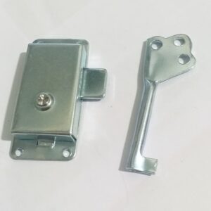 JUEGO DE CHAPA Y LLAVE PARA ROPERO